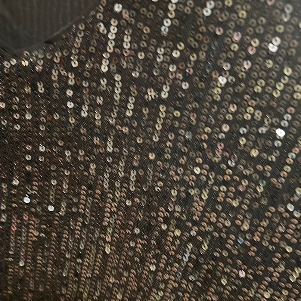 Black Sequin Sleeveless Top - Picture 3 of 4